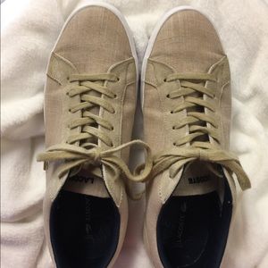 Men’s casual tennis shoes